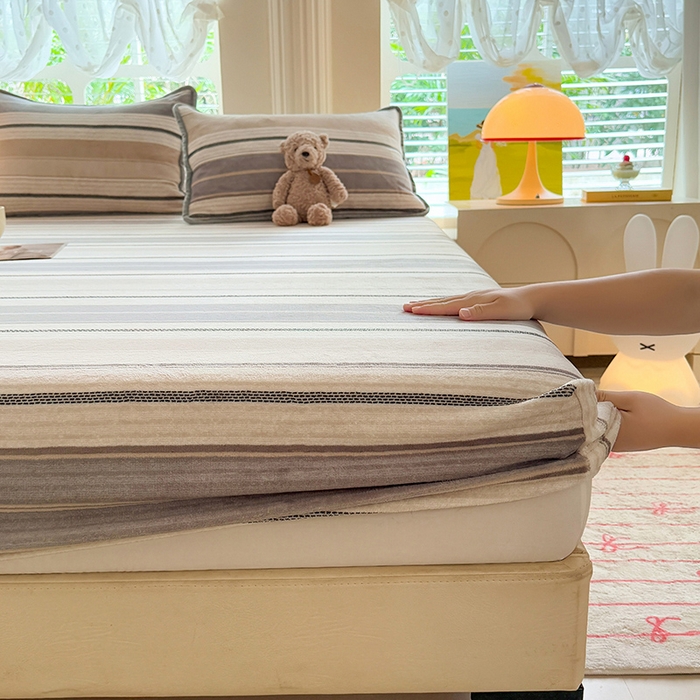 91家纺网 家纺一手货源 找家纺 518家纺 2025新款高克重印花牛奶绒单床笠可定制 摩登时尚