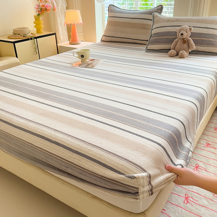 91家纺网 家纺一手货源 找家纺 518家纺 2025新款高克重印花牛奶绒单床笠可定制 摩登时尚