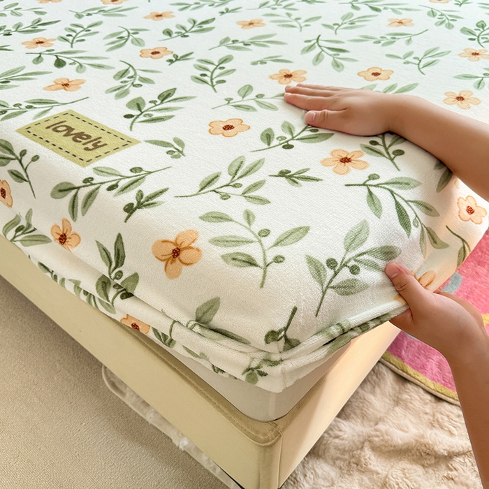 91家纺网 家纺一手货源 找家纺 518家纺 2025新款高克重印花牛奶绒单床笠可定制 青柠薄荷