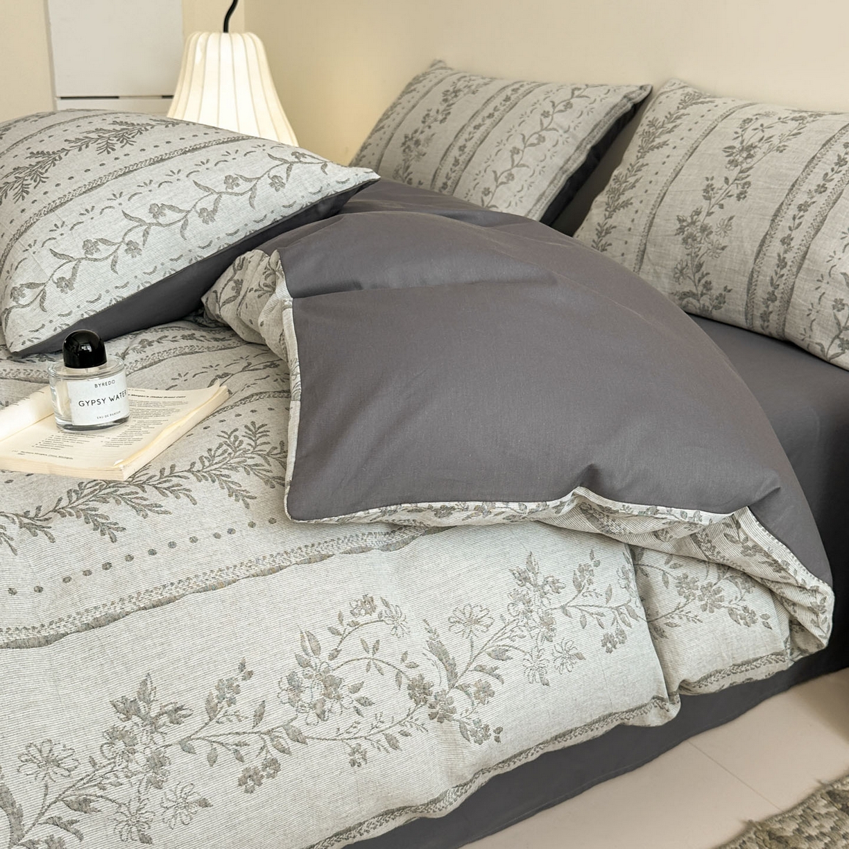 91家纺网 家纺一手货源 找家纺 慕尚家纺 2025新款全棉提花皱皱纱四件套 柔茵-灰