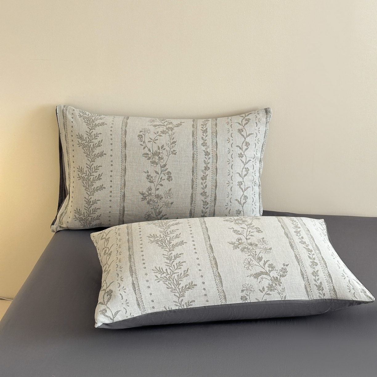 91家纺网 家纺一手货源 找家纺 慕尚家纺 2025新款全棉提花皱皱纱四件套 柔茵-灰