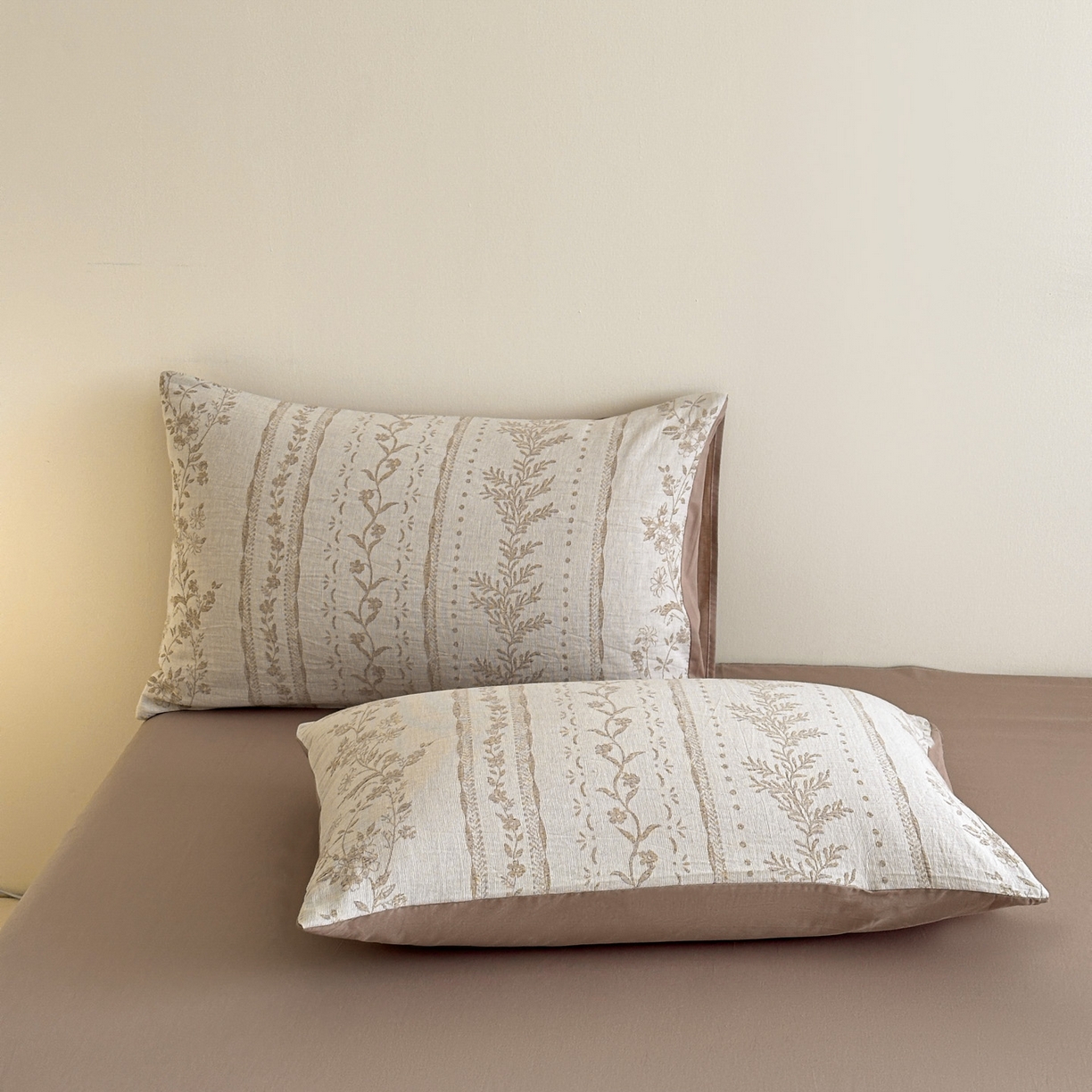 91家纺网 家纺一手货源 找家纺 慕尚家纺 2025新款全棉提花皱皱纱四件套 柔茵-卡其