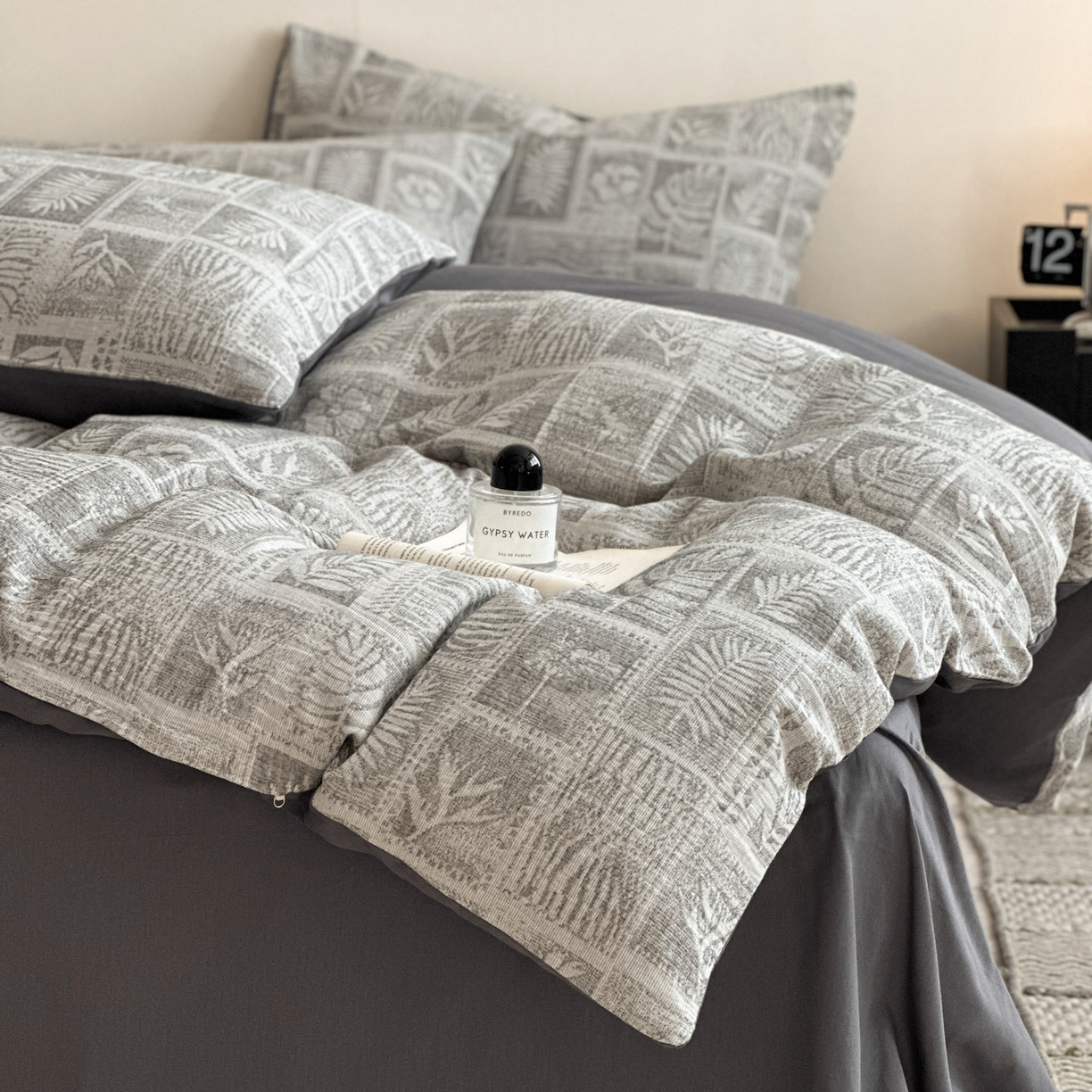 91家纺网 家纺一手货源 找家纺 慕尚家纺 2025新款全棉提花皱皱纱四件套 消消乐-灰