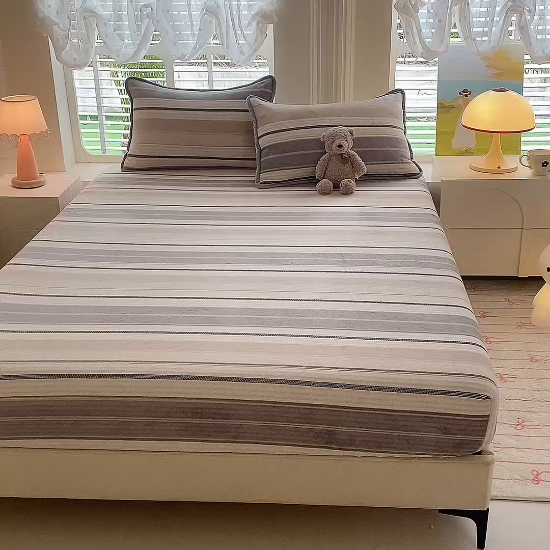 91家纺网 家纺一手货源 找家纺 518家纺 2025新款高克重印花牛奶绒单床笠可定制 摩登时尚