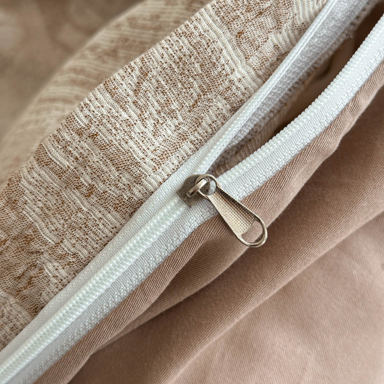 91家纺网 家纺一手货源 找家纺 慕尚家纺 2025新款全棉提花皱皱纱四件套 消消乐-卡其