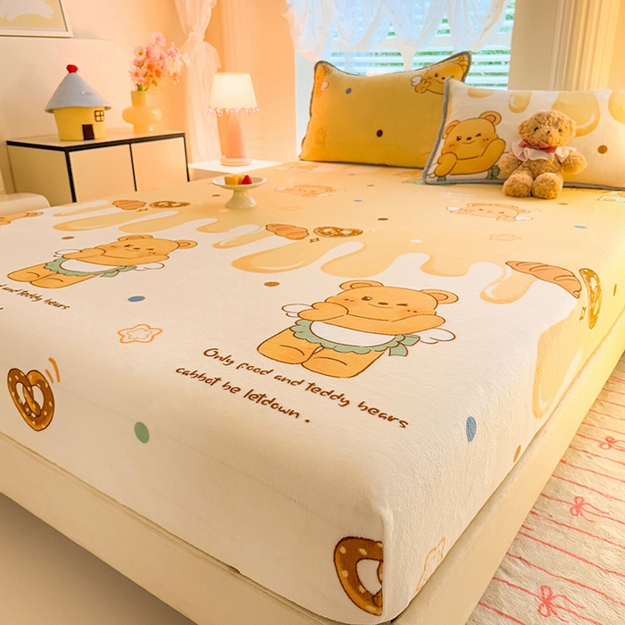 91家纺网 家纺一手货源 找家纺 518家纺 2025新款高克重印花牛奶绒单床笠可定制 芝士熊