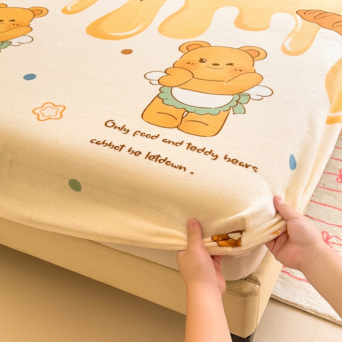 91家纺网 家纺一手货源 找家纺 518家纺 2025新款高克重印花牛奶绒单床笠可定制 芝士熊