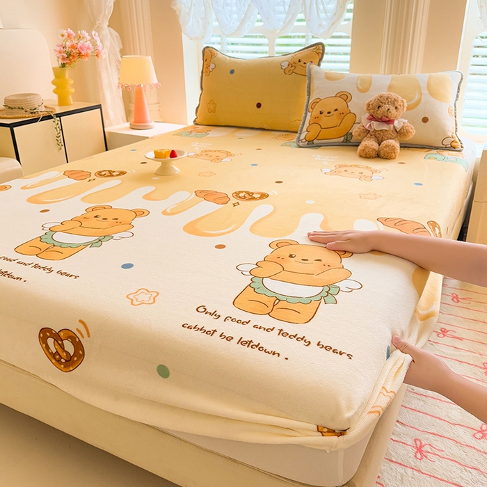 518家纺 2025新款高克重印花牛奶绒单床笠可定制 芝士熊