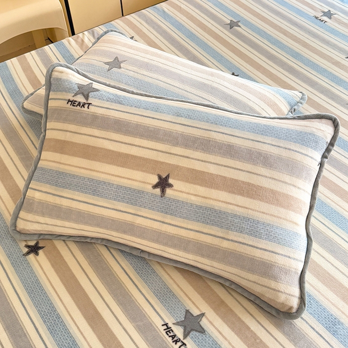 518家纺2025新款高克重200g印花牛奶绒单枕套 星动旋律