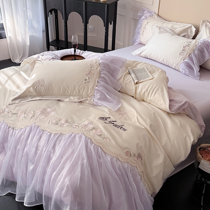 91家纺网 家纺一手货源 找家纺 优悦生活馆 2025新款新疆长绒棉纯棉花边刺绣四件套-花间悟语 花间悟语-梦境紫