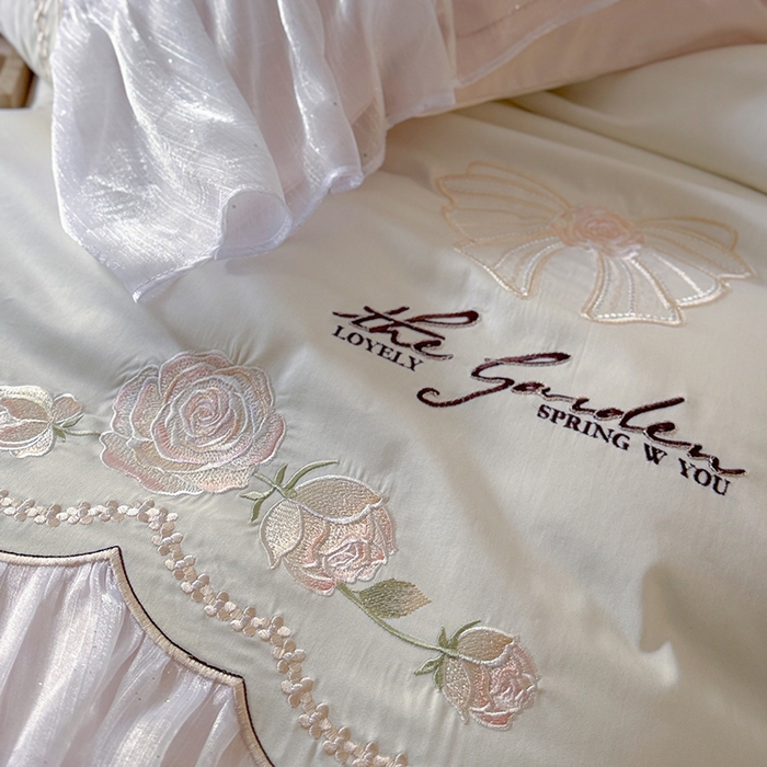 91家纺网 家纺一手货源 找家纺 优悦生活馆 2025新款新疆长绒棉纯棉花边刺绣四件套-花间悟语 花间悟语-清新粉