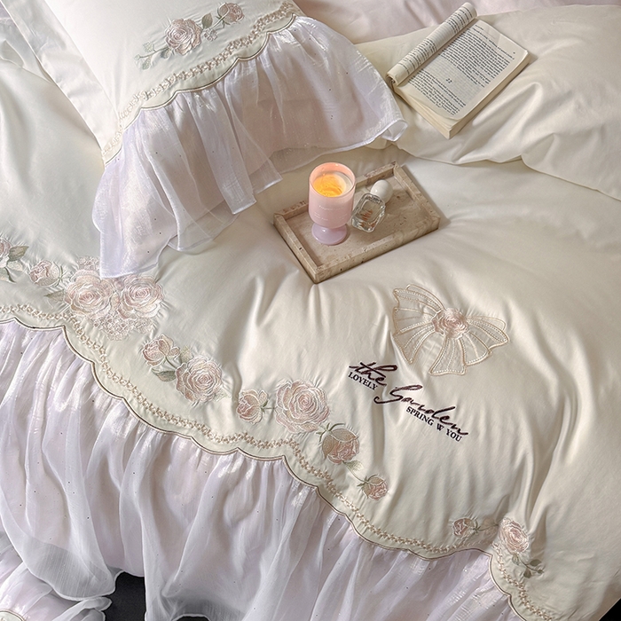 91家纺网 家纺一手货源 找家纺 优悦生活馆 2025新款新疆长绒棉纯棉花边刺绣四件套-花间悟语 花间悟语-清新粉