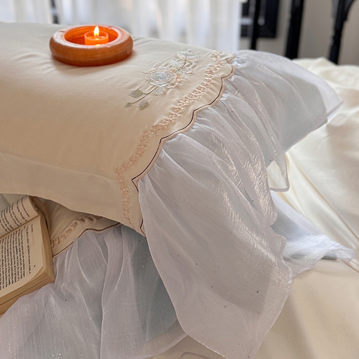 91家纺网 家纺一手货源 找家纺 优悦生活馆 2025新款新疆长绒棉纯棉花边刺绣四件套-花间悟语 花间悟语-海盐蓝