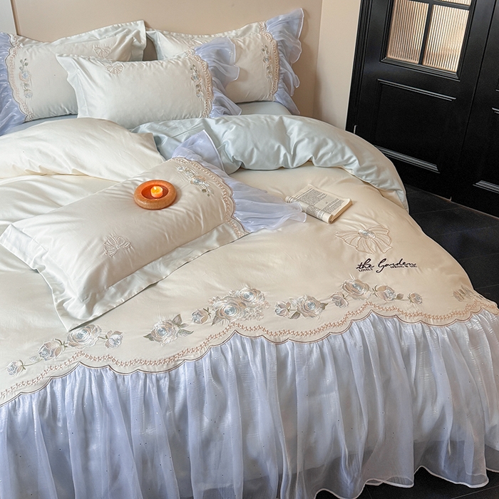 91家纺网 家纺一手货源 找家纺 优悦生活馆 2025新款新疆长绒棉纯棉花边刺绣四件套-花间悟语 花间悟语-海盐蓝