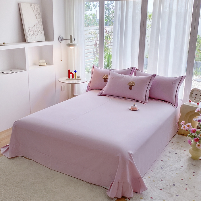 91家纺网 家纺一手货源 找家纺 眷恋家纺 2025新款秋冬超柔全棉精梳棉磨毛三件套四件套 蘑菇园-粉（有小号）