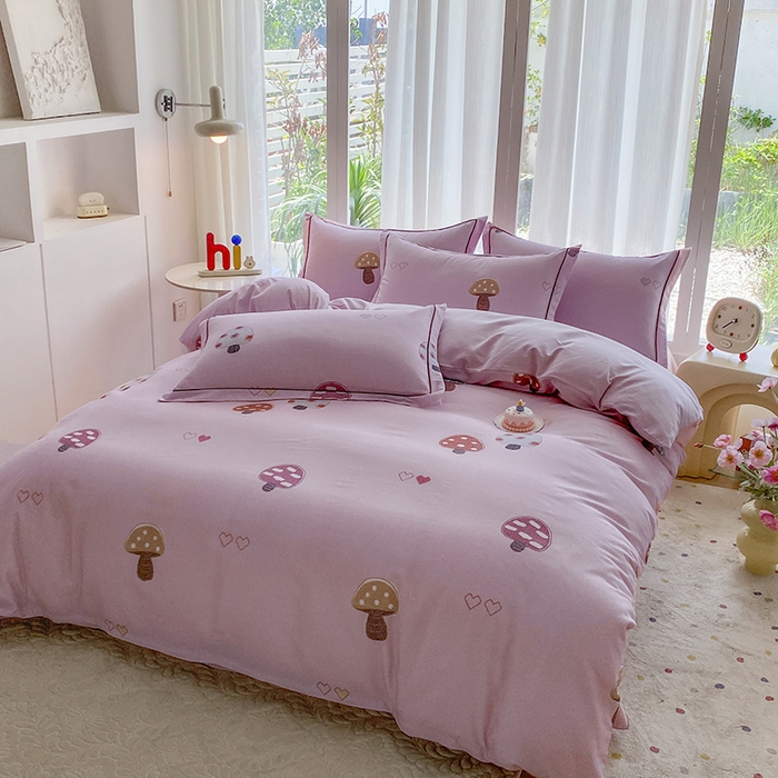 91家纺网 家纺一手货源 找家纺 眷恋家纺 2025新款秋冬超柔全棉精梳棉磨毛三件套四件套 蘑菇园-粉（有小号）