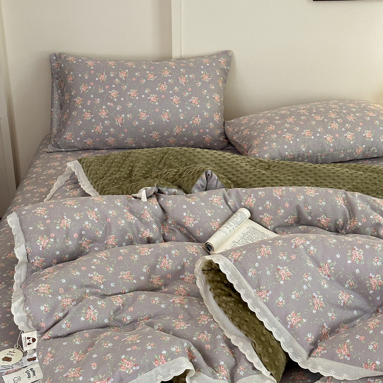 91家纺网 家纺一手货源 找家纺 星期八 2025新款全棉双层纱花边豆豆被四件套 风铃