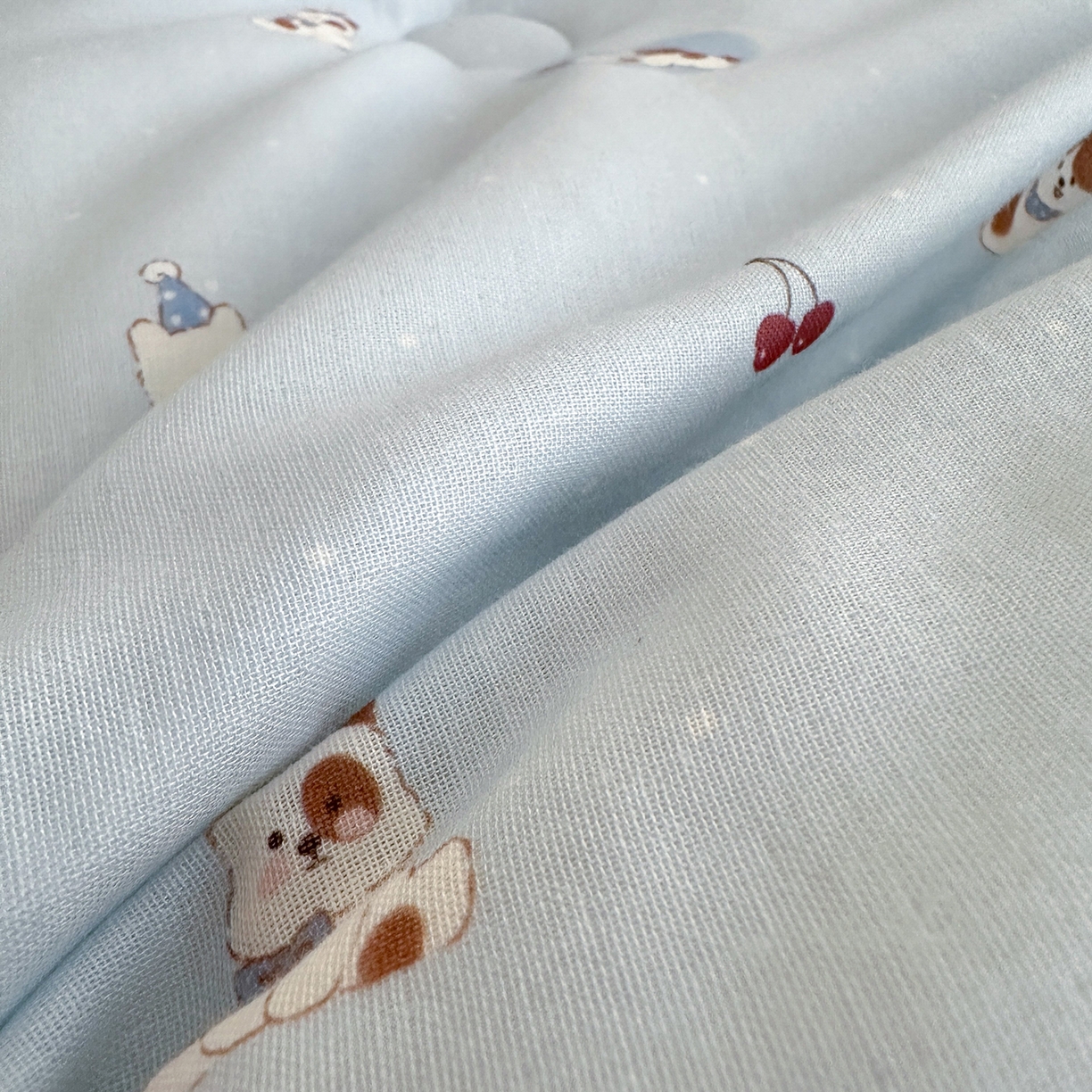 91家纺网 家纺一手货源 找家纺 星期八 2025新款全棉双层纱花边豆豆被四件套 狗狗乐园