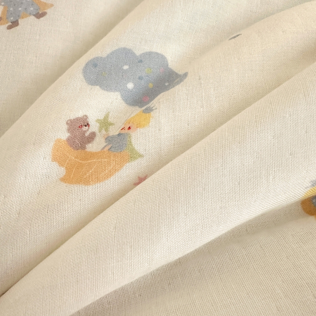 91家纺网 家纺一手货源 找家纺 星期八 2025新款全棉双层纱花边豆豆被四件套 小王子