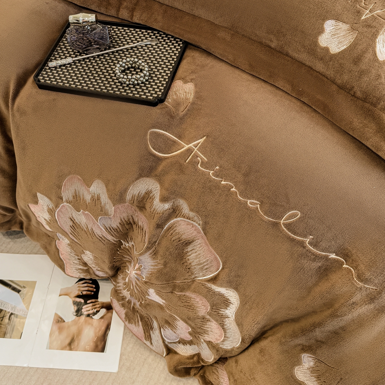 91家纺网 家纺一手货源 找家纺 （总）狂想家 2025新款刺绣牛奶绒四件套向阳花系列