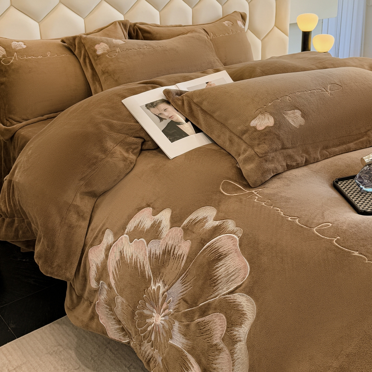 91家纺网 家纺一手货源 找家纺 （总）狂想家 2025新款刺绣牛奶绒四件套向阳花系列