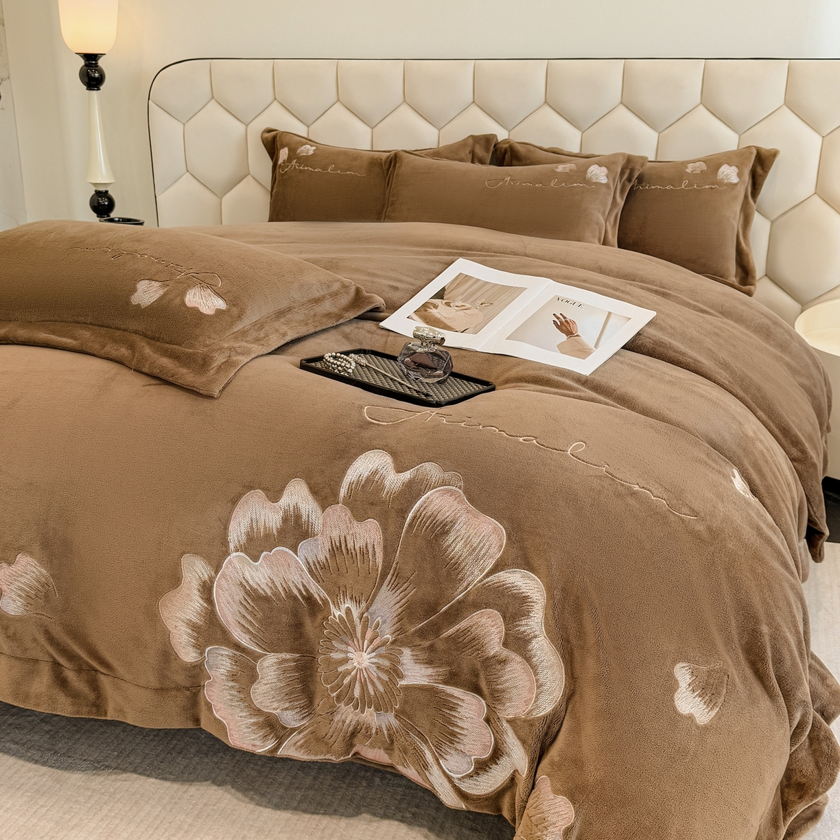 91家纺网 家纺一手货源 找家纺 （总）狂想家 2025新款刺绣牛奶绒四件套向阳花系列