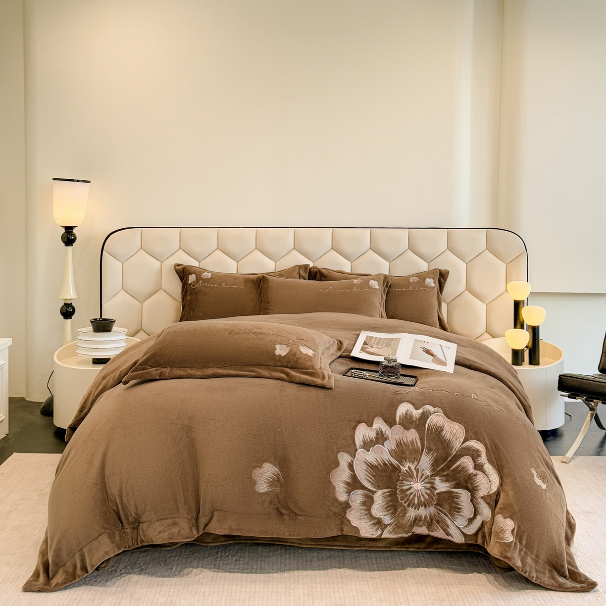 91家纺网 家纺一手货源 找家纺 狂想家 2025新款刺绣牛奶绒四件套向阳花系列 向阳花-摩卡咖