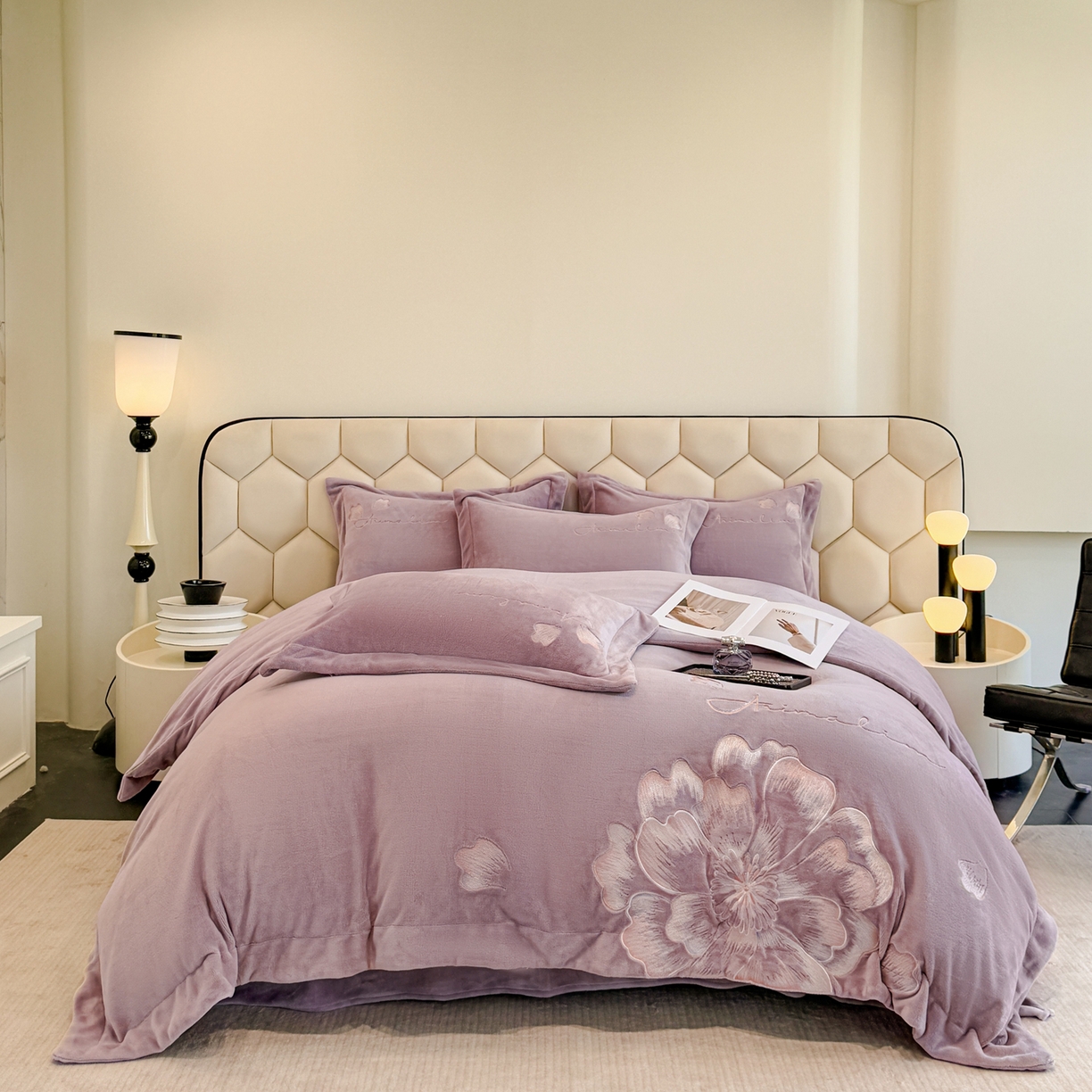 91家纺网 家纺一手货源 找家纺 狂想家 2025新款刺绣牛奶绒四件套向阳花系列 向阳花-香芋紫