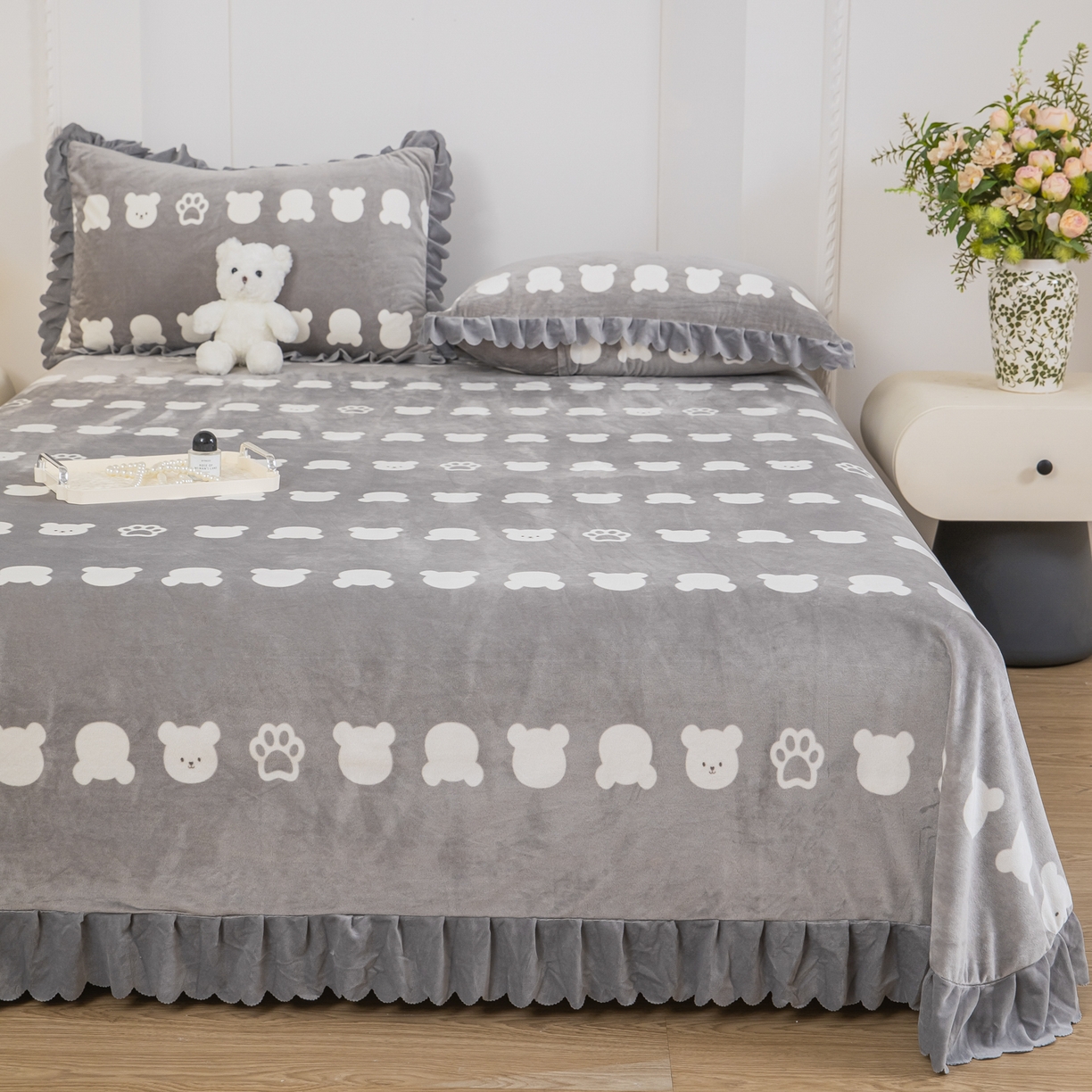 91家纺网 家纺一手货源 找家纺 手艺人家纺 2025新款宝宝绒单层床盖三件套 NDC51