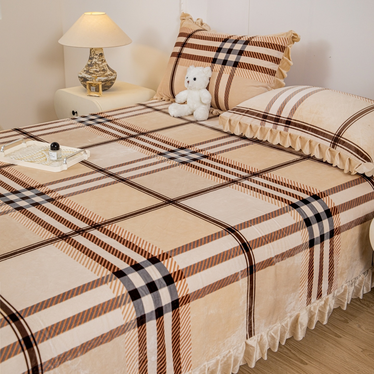 91家纺网 家纺一手货源 找家纺 手艺人家纺 2025新款宝宝绒单层床盖三件套 NDC52