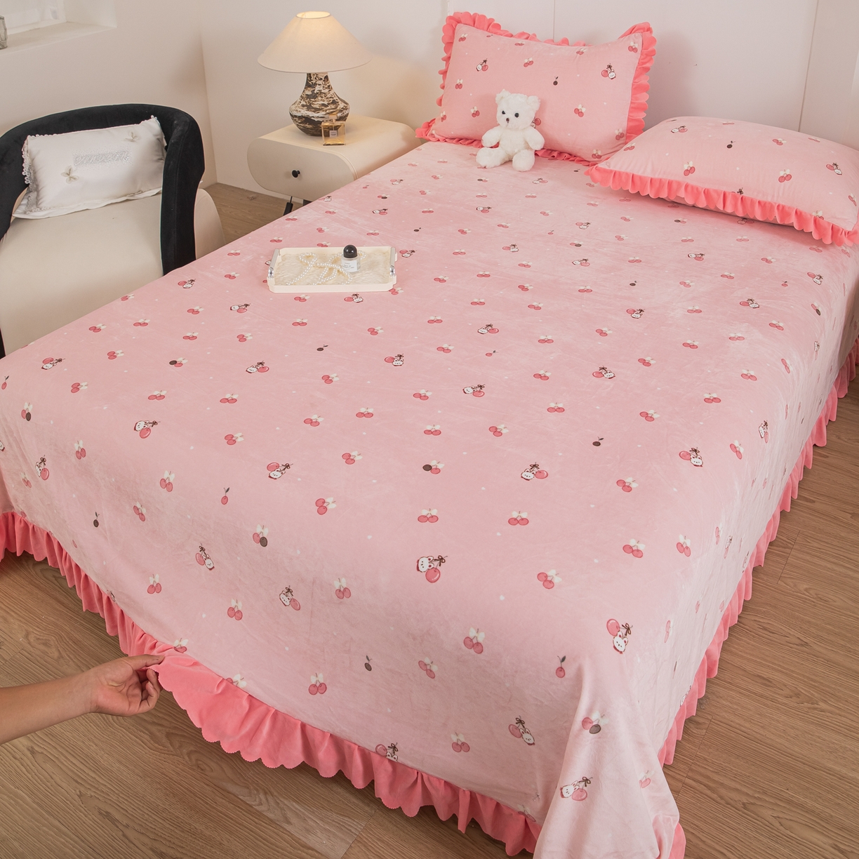 91家纺网 家纺一手货源 找家纺 手艺人家纺 2025新款宝宝绒单层床盖三件套 NDC55