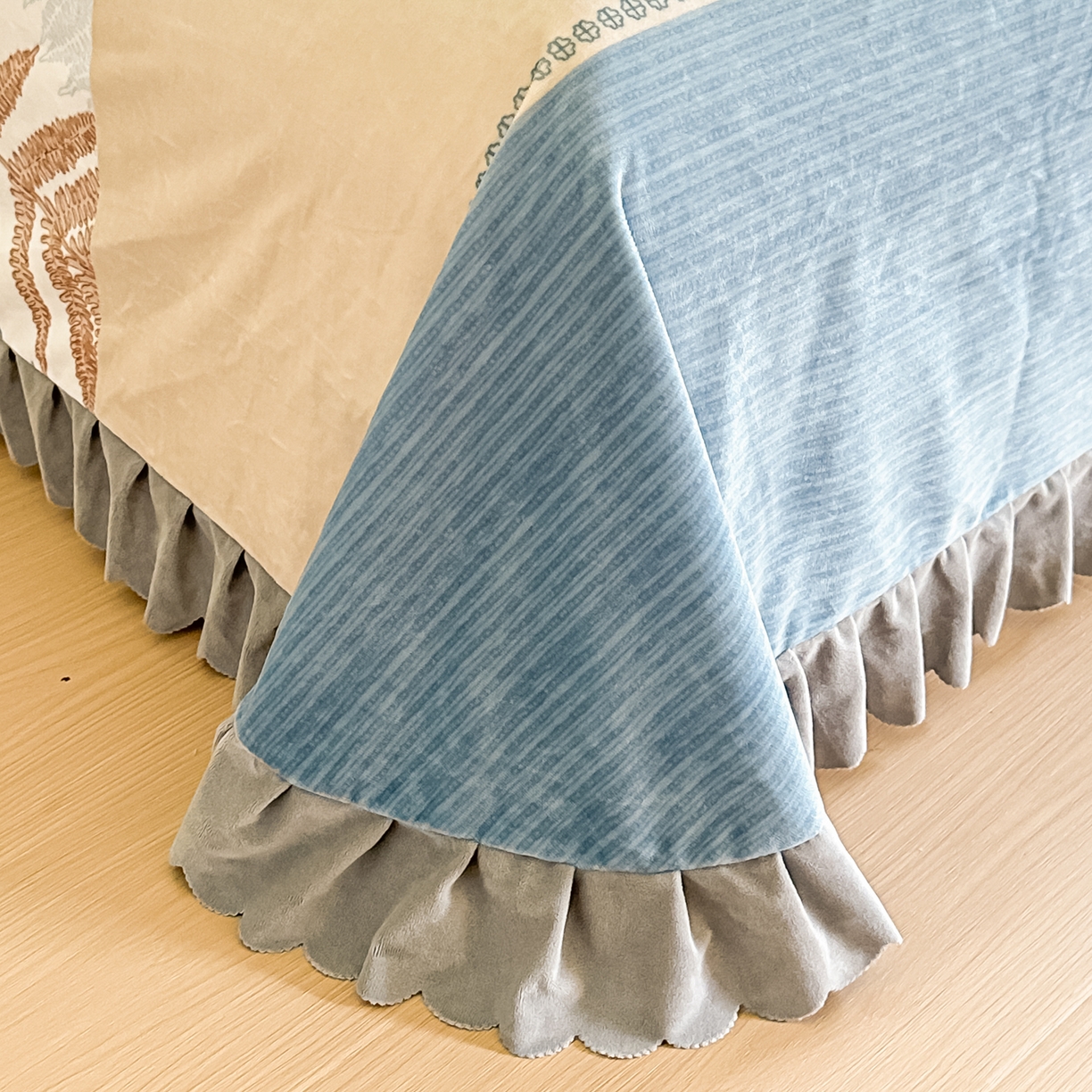 91家纺网 家纺一手货源 找家纺 手艺人家纺 2025新款宝宝绒单层床盖三件套 NDC28