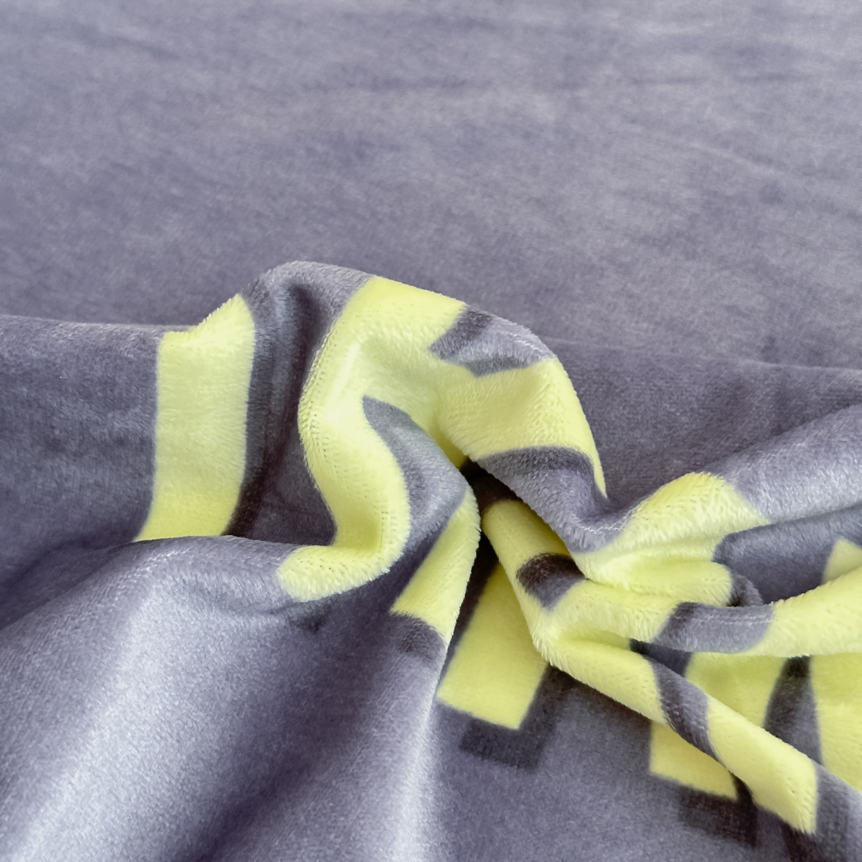 91家纺网 家纺一手货源 找家纺 手艺人家纺 2025新款宝宝绒单层床盖三件套 NDC29