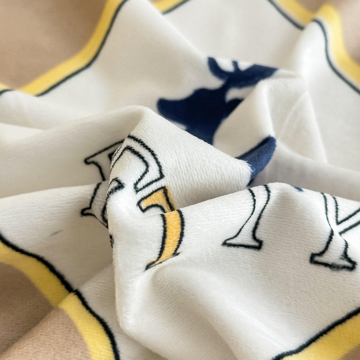 91家纺网 家纺一手货源 找家纺 手艺人家纺 2025新款宝宝绒单层床盖三件套 NDC10