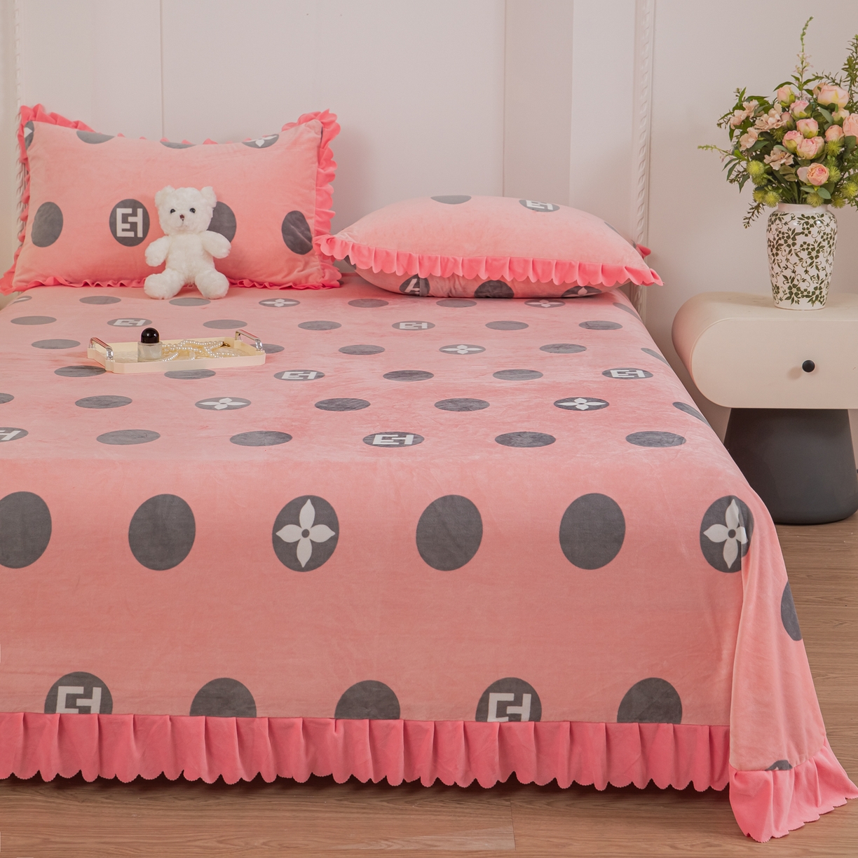 91家纺网 家纺一手货源 找家纺 手艺人家纺 2025新款宝宝绒单层床盖三件套 NDC57