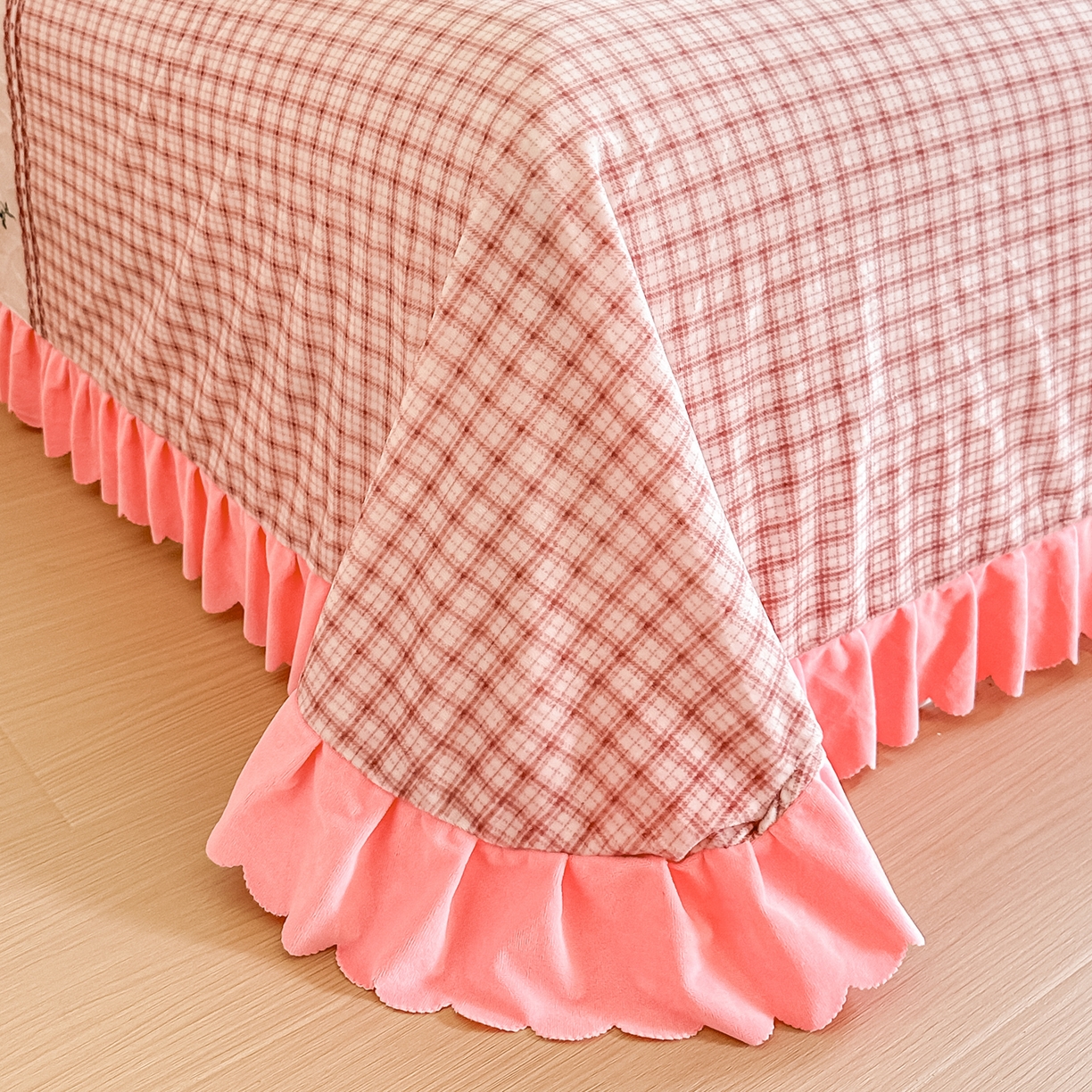 91家纺网 家纺一手货源 找家纺 手艺人家纺 2025新款宝宝绒单层床盖三件套 NDC23