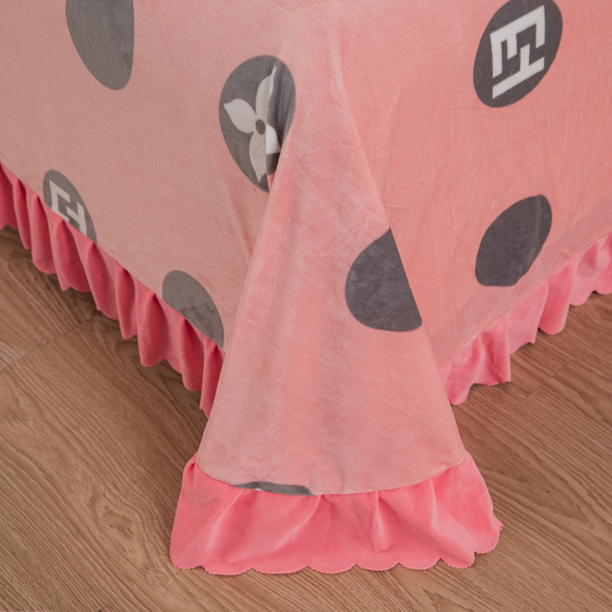 91家纺网 家纺一手货源 找家纺 手艺人家纺 2025新款宝宝绒单层床盖三件套 NDC57