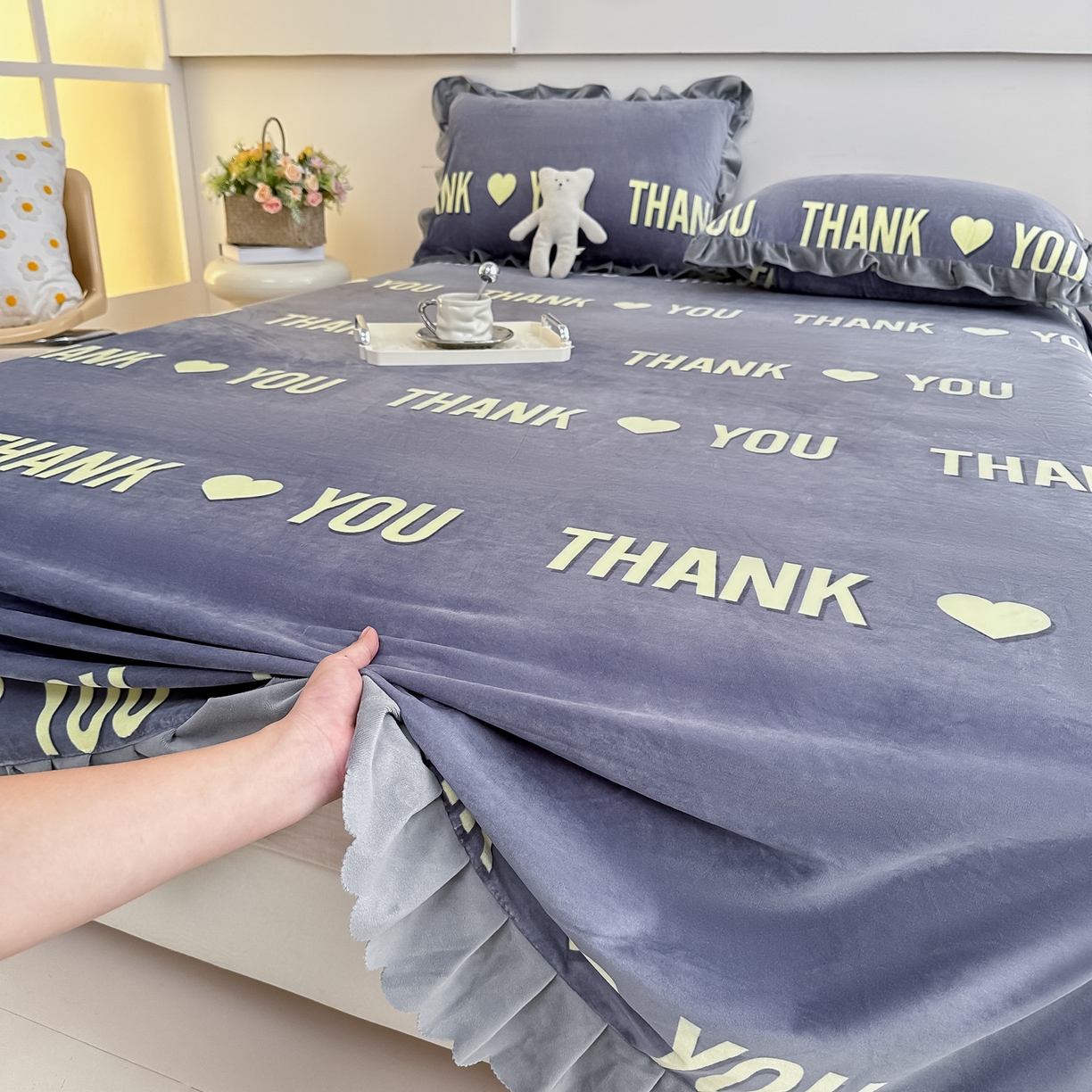 91家纺网 家纺一手货源 找家纺 手艺人家纺 2025新款宝宝绒单层床盖三件套 NDC29