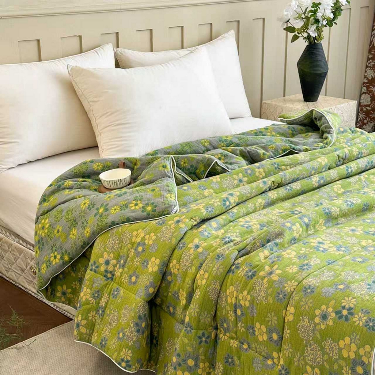 91家纺网 家纺一手货源 找家纺 睡棉坊 2025新款全棉色织提花双层纱春秋被芯冬被 诗画-绿