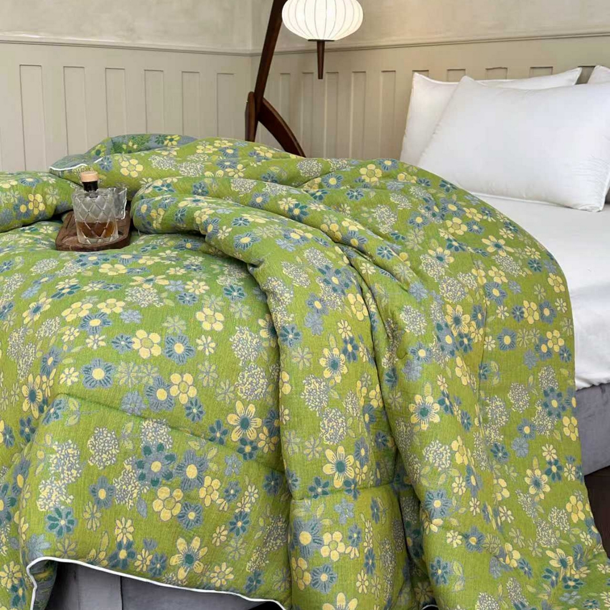 91家纺网 家纺一手货源 找家纺 睡棉坊 2025新款全棉色织提花双层纱春秋被芯冬被 诗画-绿