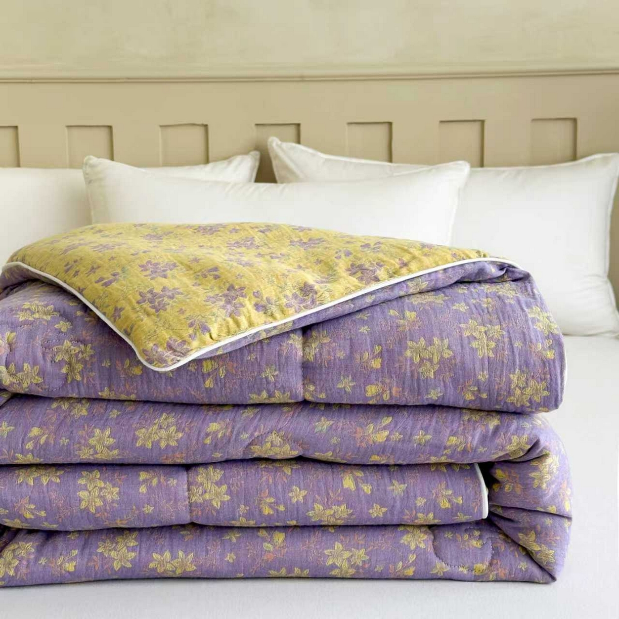 91家纺网 家纺一手货源 找家纺 睡棉坊 2025新款全棉色织提花双层纱春秋被芯冬被 诗画-紫