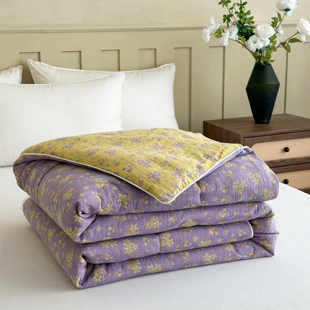 91家纺网 家纺一手货源 找家纺 睡棉坊 2025新款全棉色织提花双层纱春秋被芯冬被 诗画-紫