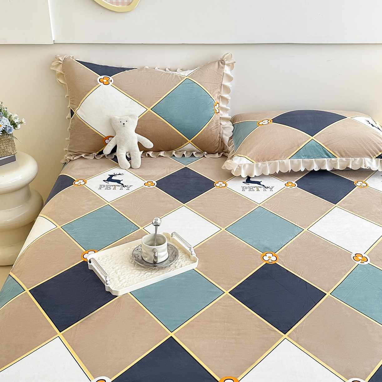 91家纺网 家纺一手货源 找家纺 手艺人家纺 2025新款宝宝绒单层床盖三件套 NDC10