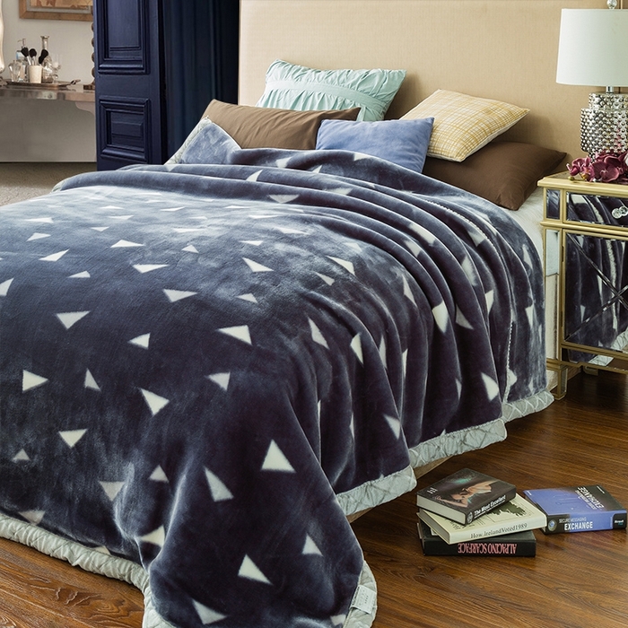 91家纺网 家纺一手货源 找家纺 铺尚美家纺 2025新款拉舍尔毛毯毯子双层加厚不加棉不加布 4-12斤可定制外贸毛毯 701 灰色三角