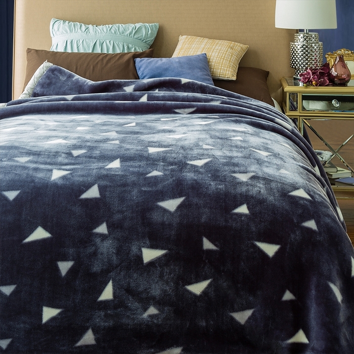 91家纺网 家纺一手货源 找家纺 铺尚美家纺 2025新款拉舍尔毛毯毯子双层加厚不加棉不加布 4-12斤可定制外贸毛毯 701 灰色三角