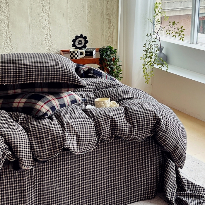 91家纺网 家纺一手货源 找家纺 （总）佰亿莱 2025新款棉麻双层纱四件套-黑大格