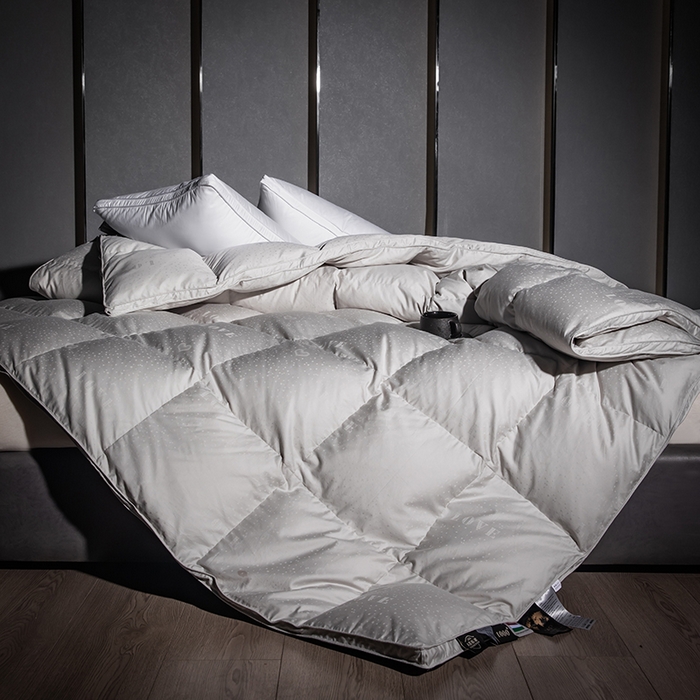 91家纺网 家纺一手货源 找家纺 华盛 2025新款1长绒棉全棉高端提花羽绒被羽绒被壳-LOVE系列 爱心提花高级灰