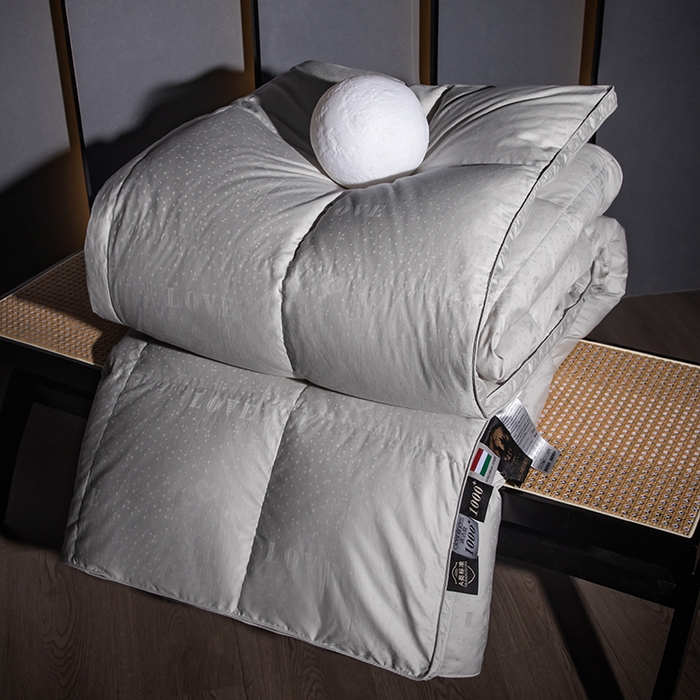 91家纺网 家纺一手货源 找家纺 御眠纺 2025新款1长绒棉全棉高端提花羽绒被羽绒被壳-LOVE系列 爱心提花高级灰