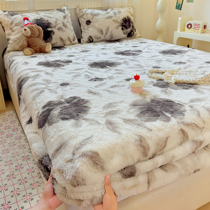 91家纺网 家纺一手货源 找家纺 2025新品兔毛印花单床笠 床笠-爱意浓