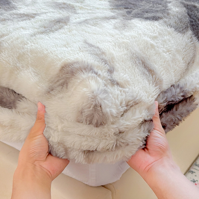 91家纺网 家纺一手货源 找家纺 2025新品兔毛印花单床笠 床笠-爱意浓